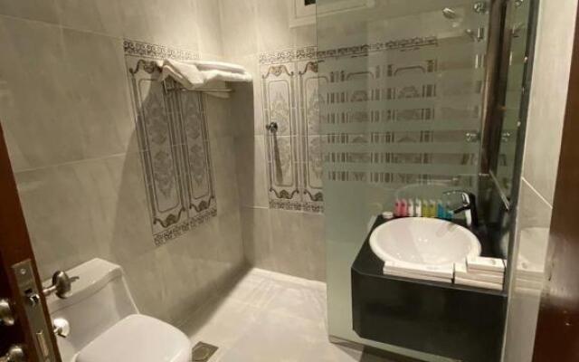 Thekra Hotel
