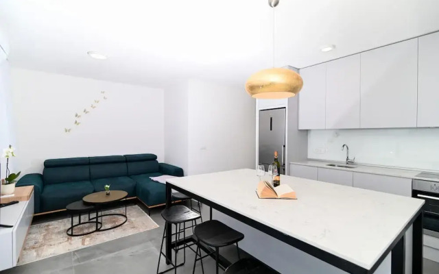 Laura apartment