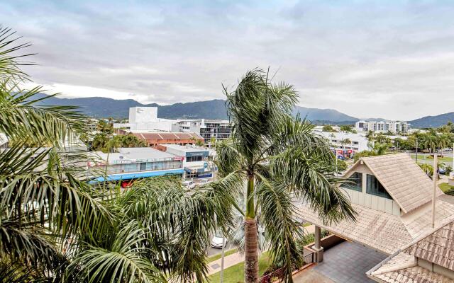 Novotel Cairns Oasis Resort