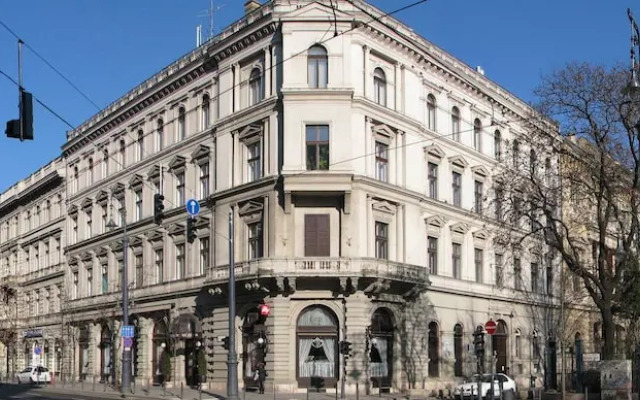 Play Apartment National Museum