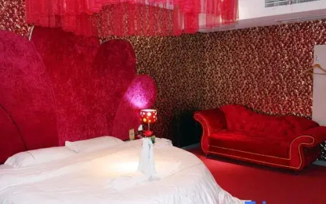 Yading Hotel (Yicheng Xiangsha Avenue)