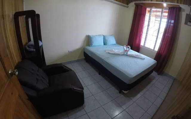 Apartamentos QR La Fortuna - Adults Only