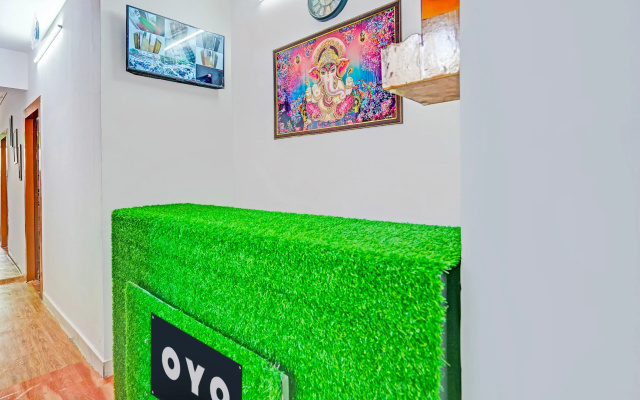 Super OYO 828104 Hotel Pacific Stay