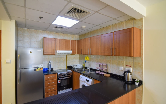 GreenFuture - Spacious Apartment In Serene Area With Pool