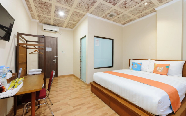 RedDoorz Plus near Soekarno Hatta Airport 2 – Guest Rooms – Tangerang