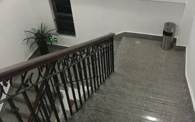Cixi Gangyue Express Hotel