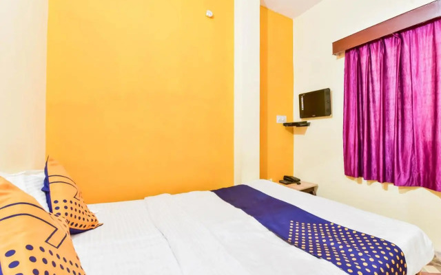 Hotel Tri-Lok Palace