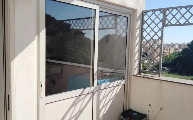 Camera con Terrazza e Vista su Villa Malfitano