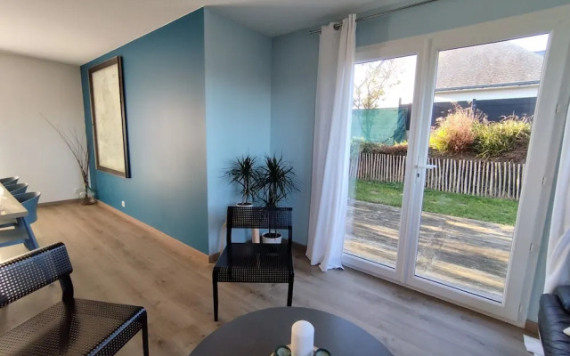 Pretty Family House Near the Beach