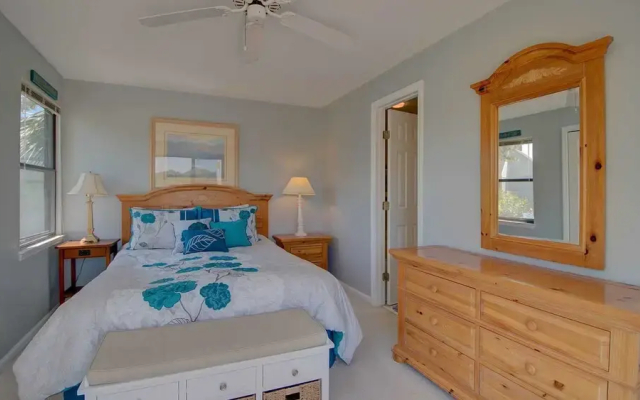 Spot Tail by Peace Vacations