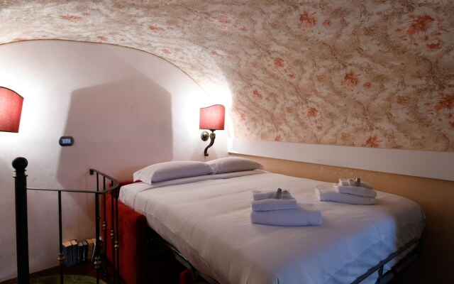 Dolce Vita in Rome With 2 Bedrooms and 1 Bathrooms