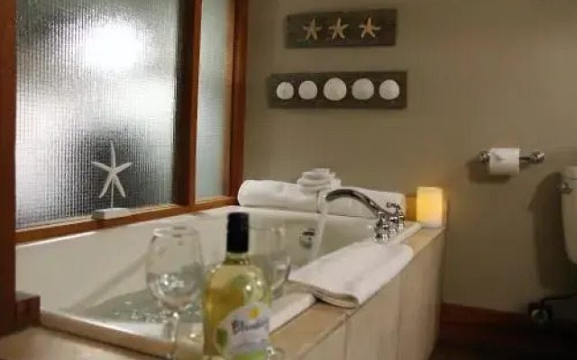 Whiskey Landing #211 Ocean's Edge by Natural Elements Vacation Rentals
