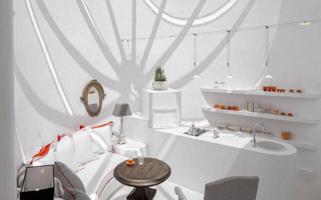 Luxury Villa in Santorini!