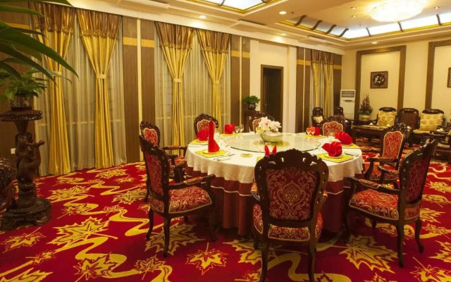 Chunyi Hotel