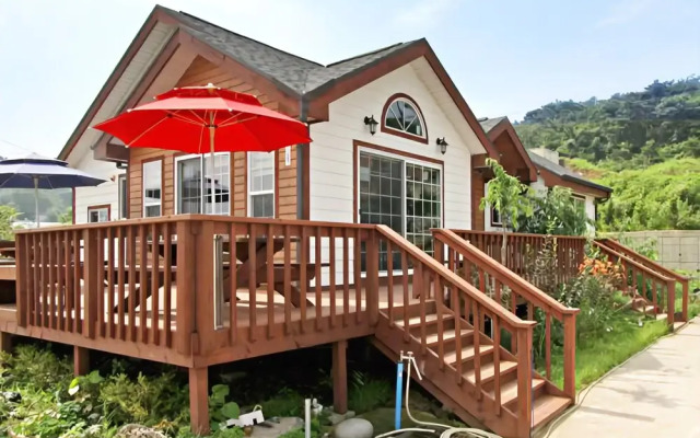 Ganghwa Hyangwon Pension