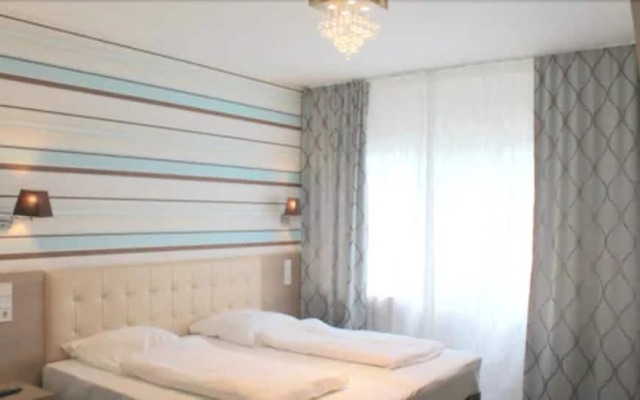 Metropol Rooms