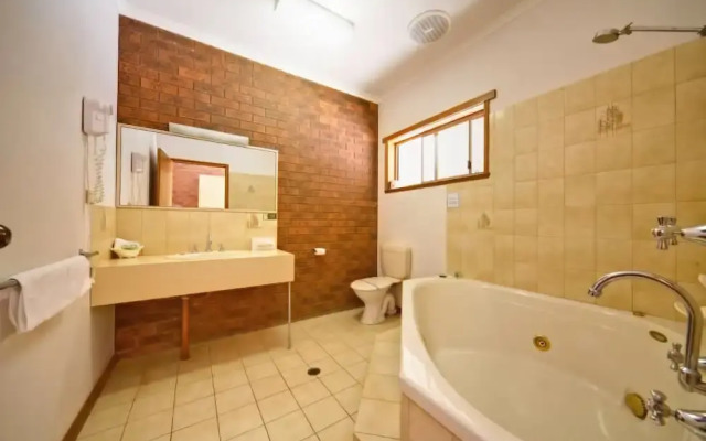 Paradise Lakes Motel