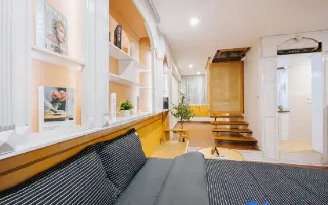VietHOME - 22 Pho Hue - Apartment 101