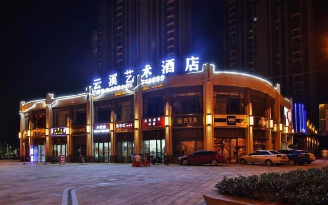 Yunxi Art Theme Hotel