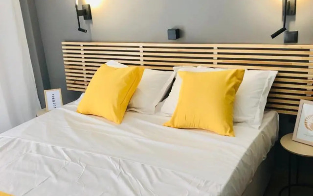 Metropolitan Complex Suite 2@faliro