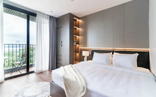 Luxe Paradise Suites Hotel  To Ngoc Van