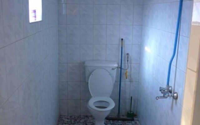 Shalosa Hotel