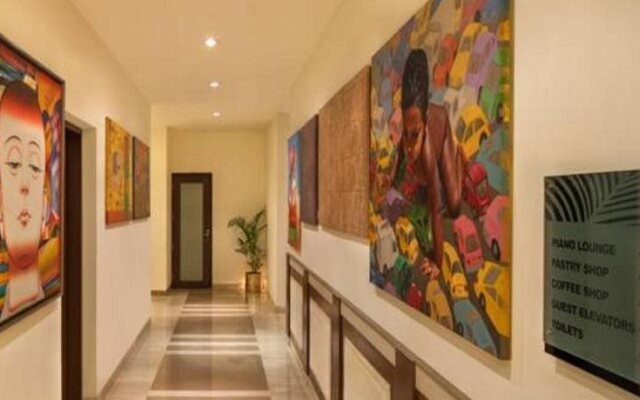 DLF Club 5