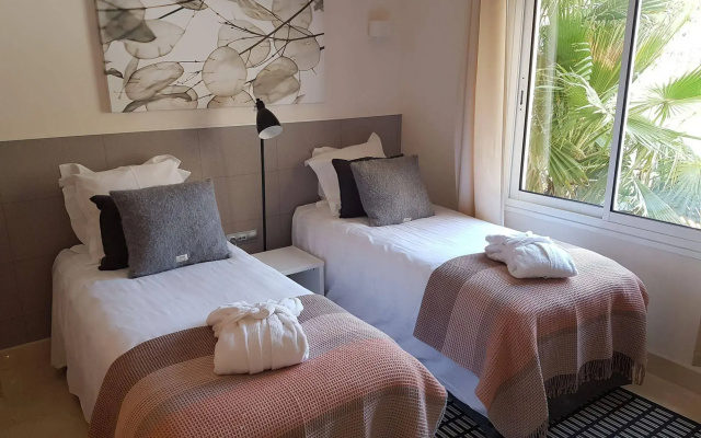 Aloha Hill Club Golf & Spa Apartments
