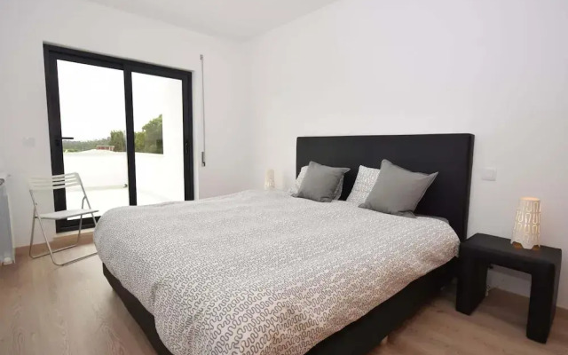 Holiday Home; Nazare Beach for Surfing