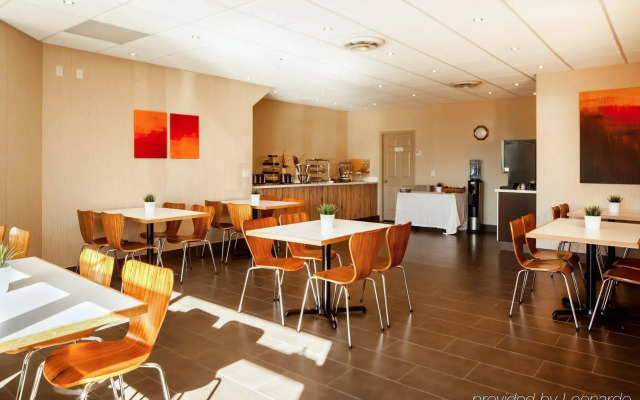 Coast Osoyoos Beach Hotel