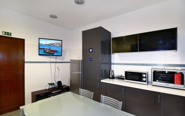 Bisengototo Homestay