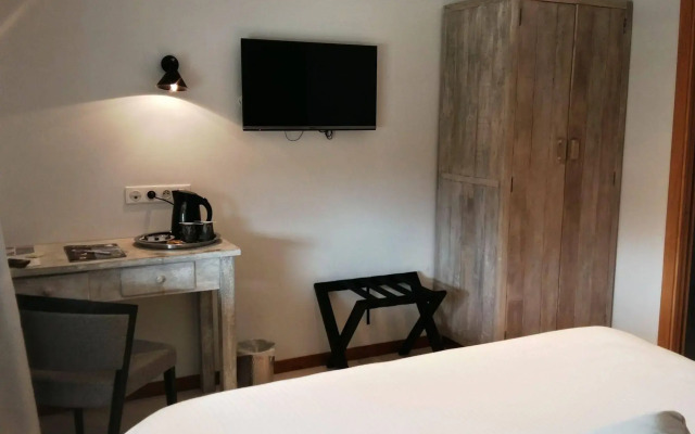 Logis Hôtel Les Pages