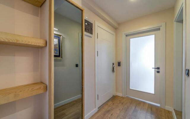 Ece Marina Suites