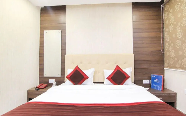 OYO 14767 Welcome Inn