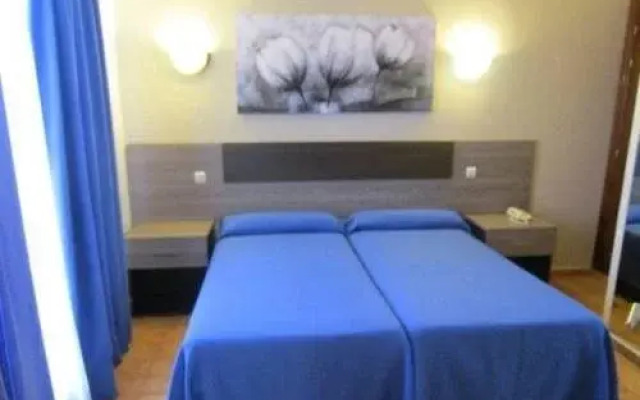 Hostal La Colonia