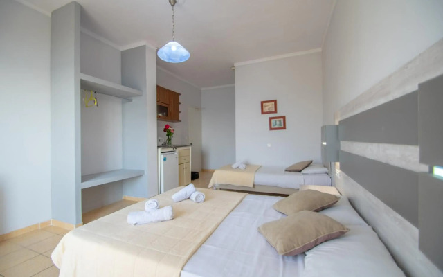 Agoulos Beach Hotel