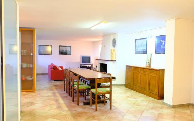 La Baia Casa vacanze-Seminterrato Q3414