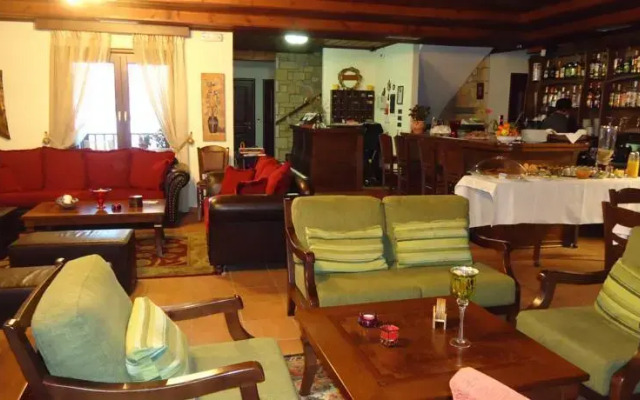 Hotel Kokkinos Vrachos