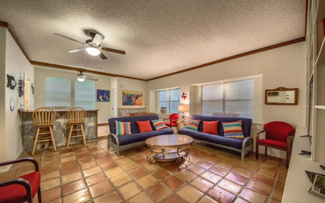 Texas River Haus LD 1683