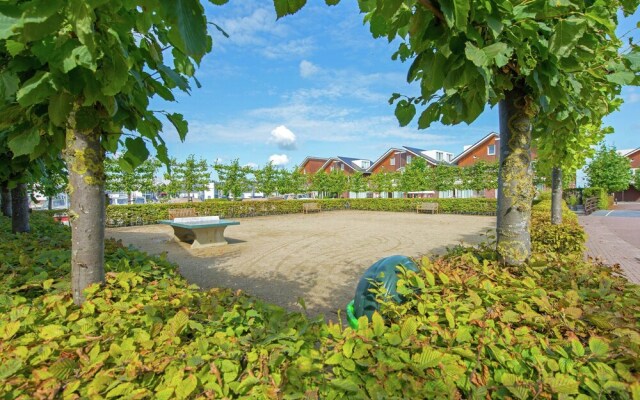 Tidy apartment with dishwasher, close to Amsterdam