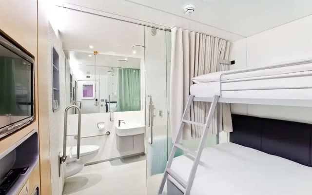 YOTELAIR London Gatwick