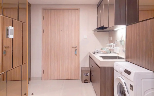 Spacious And Nice 2Br At Bintaro Embarcadero Apartment