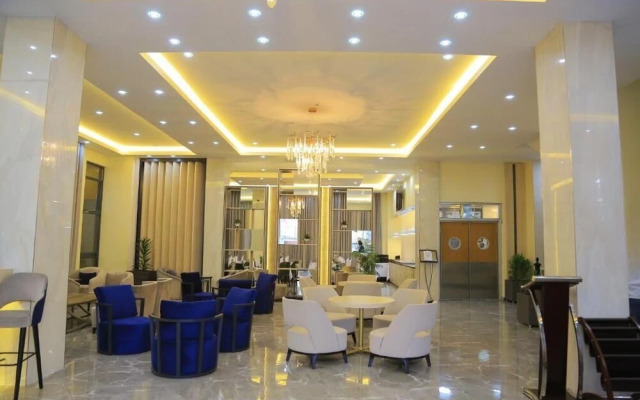Triple-e Hotel and Spa