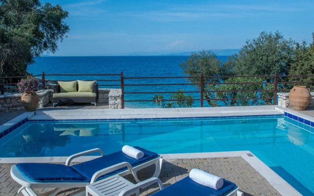 Anassa Mare