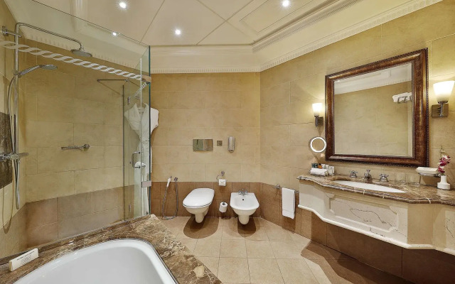 Al Habtoor Grand