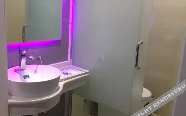 100 Inn Hotel (Shijiazhuang Tiedao University Yitang Subway Station)