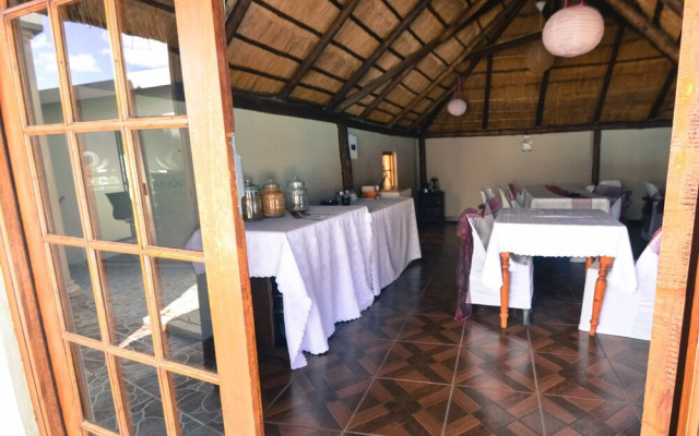 Lekoa Bed and Breakfast and Trading