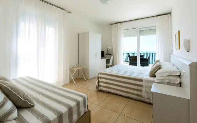 Hotel Plaza Esplanade