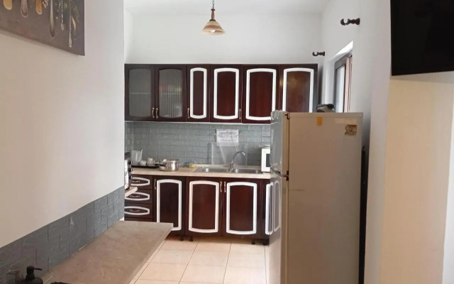 All Stars Hostel In Tirane