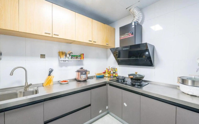 Caiyunjian Boutique Inn (Renwen Tese)